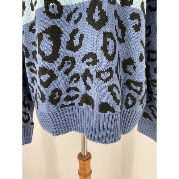 NWT Allie and Rob Animal Print Blue Sweater Petite XL 3 Quarter Sleeves - Picture 8 of 12